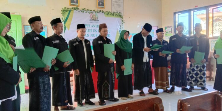 PELANTIKAN DAN PENGUKUHAN BPPPNU MI AN NUR KEMIRI